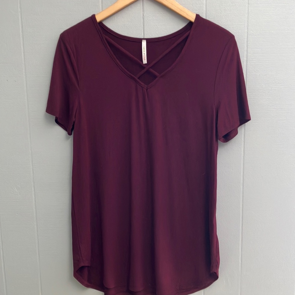 Lime N Chili Top Size Large Burgundy NWOT